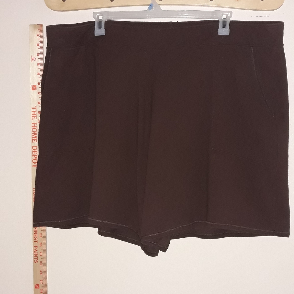 30/32  Just my size shorts